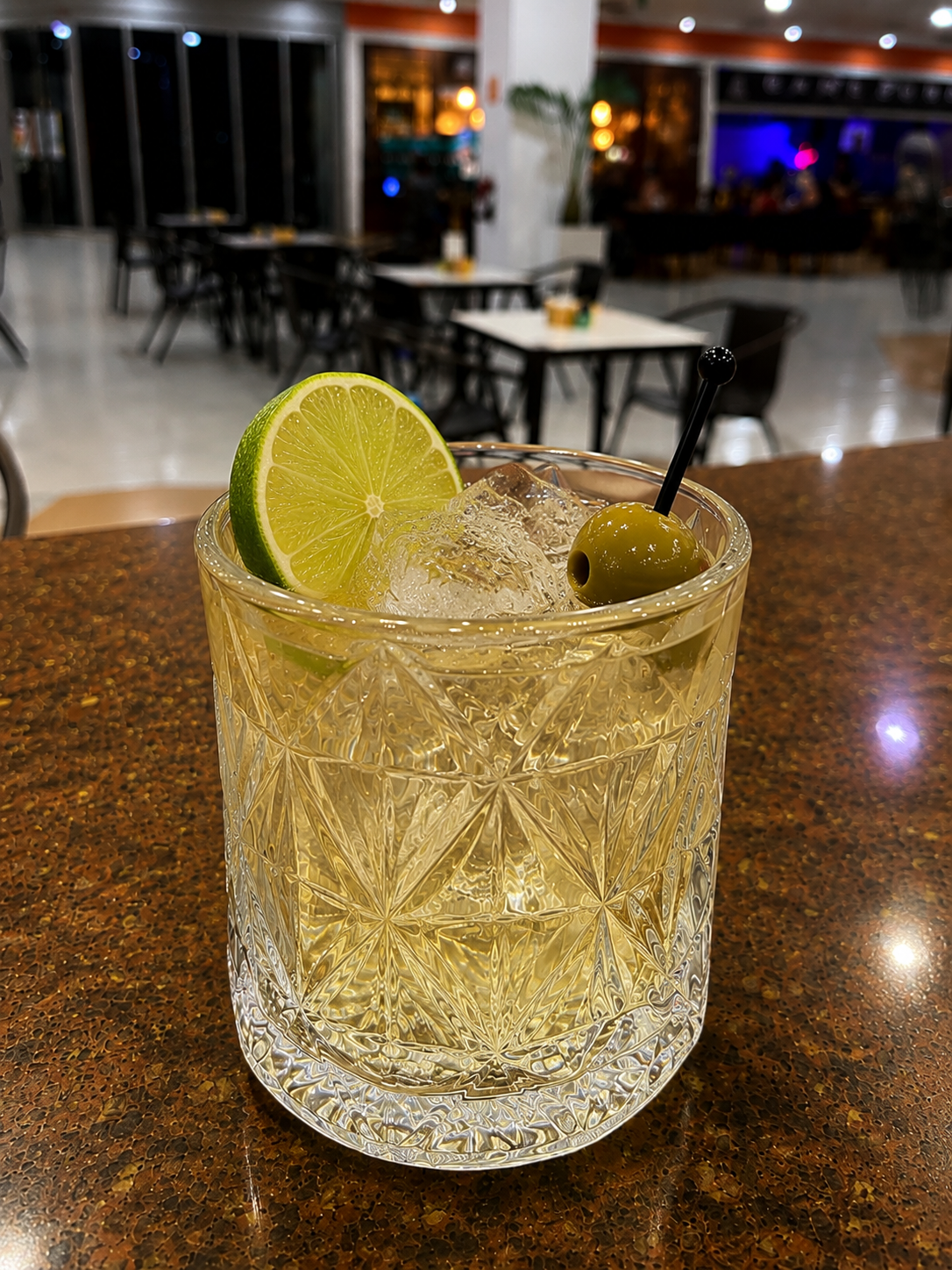 Vermut blanco servido en Café & Co.Secha