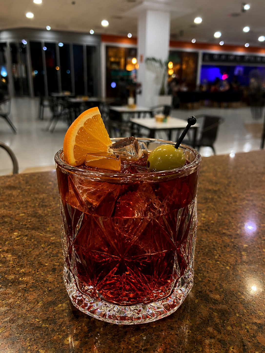 Vermut rojo servido en Café & Co.Secha